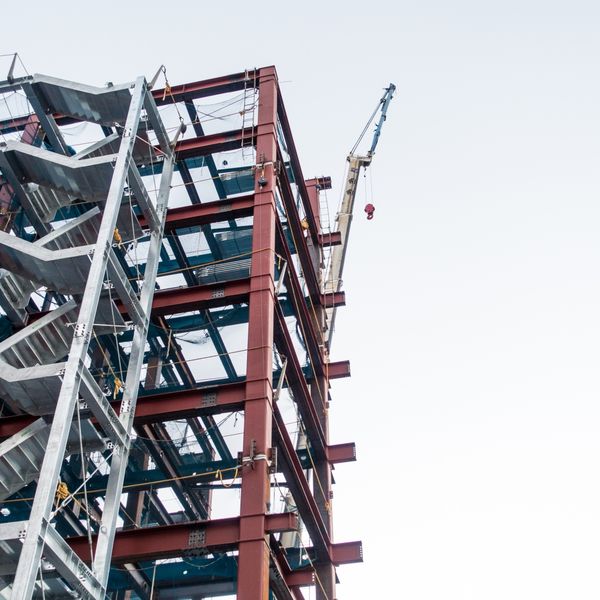 名古屋で鉄骨建方工事を依頼されるなら有限会社橋本組へご連絡ください